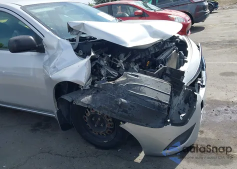 2015 Nissan Versa 1.6 S+ z USA, uszkodzony, nr VIN 3N1CN7AP1FL941605